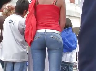 Hidden candid camera caught Argentinian ass in tight pants