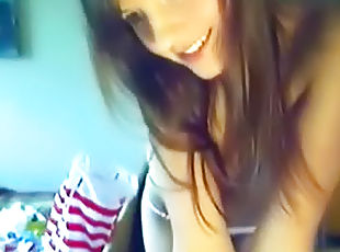 Petite girl webcam